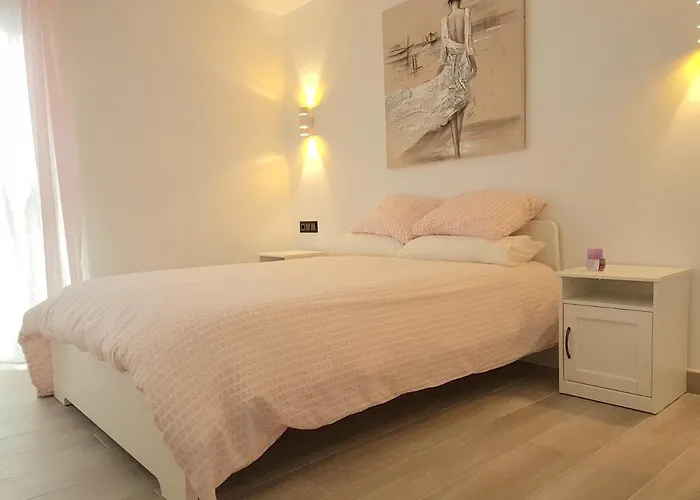 Pepes Home 3 Habitaciones & Parking Gratis